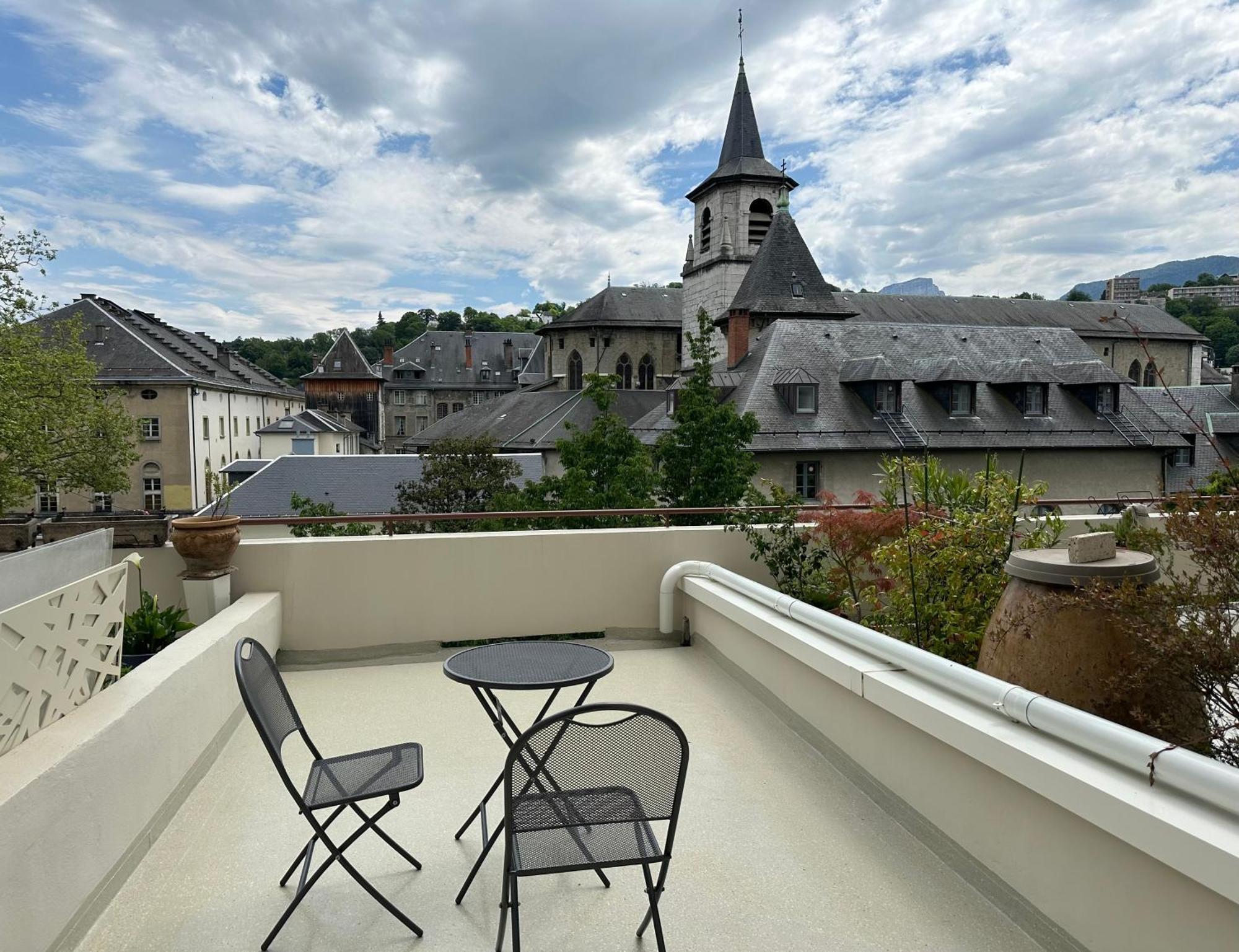 Ma Terrasse Sur Le Musee Apartment Chambery Luaran gambar